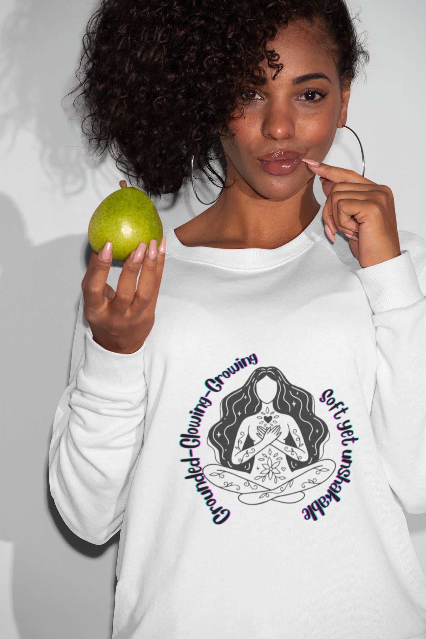 Dreaming Goddess Graphic Crewneck Sweatshirt – Cozy Unisex Pullover for Everyday Wear, Relaxation & Gifting
